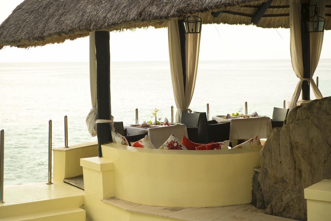 Sunset Beach Hotel Glacis  Bagian luar foto