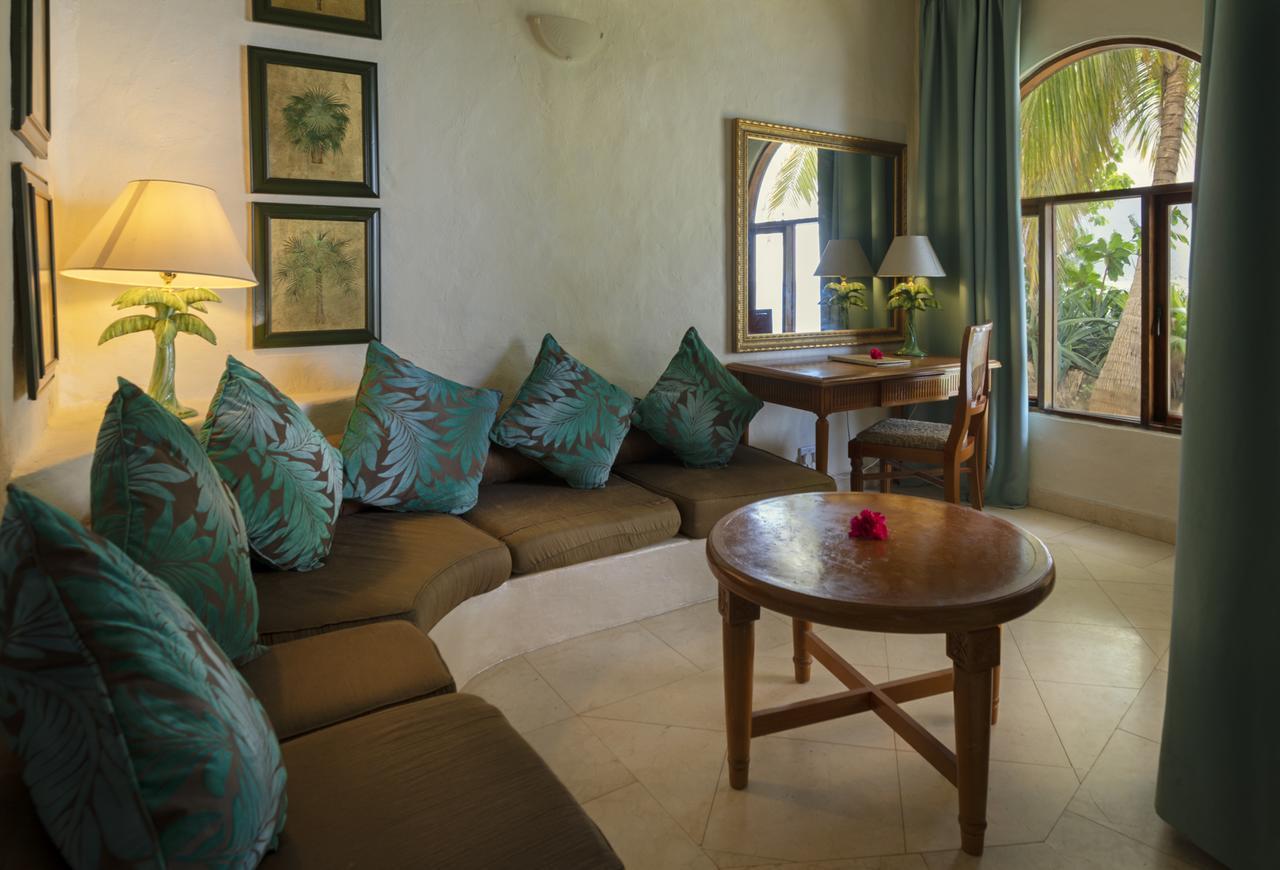 Sunset Beach Hotel Glacis  Bagian luar foto